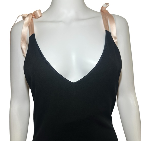 Miguelina | Little Black Dress - Picture 5 of 10